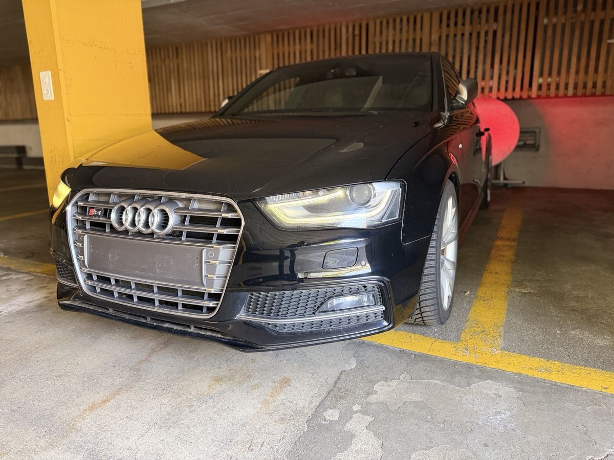 Audi Automobili: Audi S4 Limousine, JG 2013 – Usato da Sursee venduto da Gabriel28