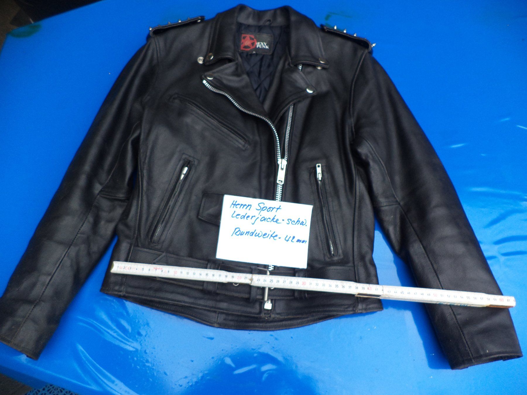 Jacken: Motorrad Lederjacke Sexy Punk S – Gebraucht aus Oetwil am See von Avenger07 1