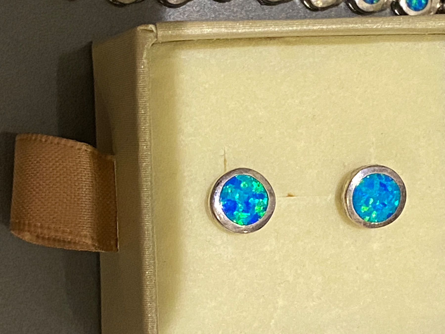 Altri gioielli: Armband und Ohrringe mit Opal – Usato da Liestal venduto da marieugenia 5