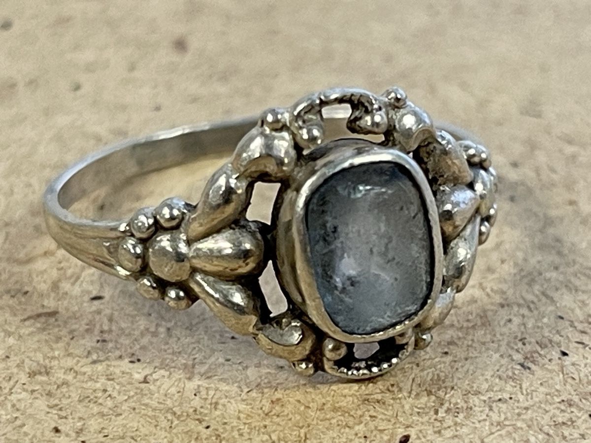 Bague Alliance Vintage En Argent – Avec Pierres Bleues – Occasion Bon état (quelques Usures)