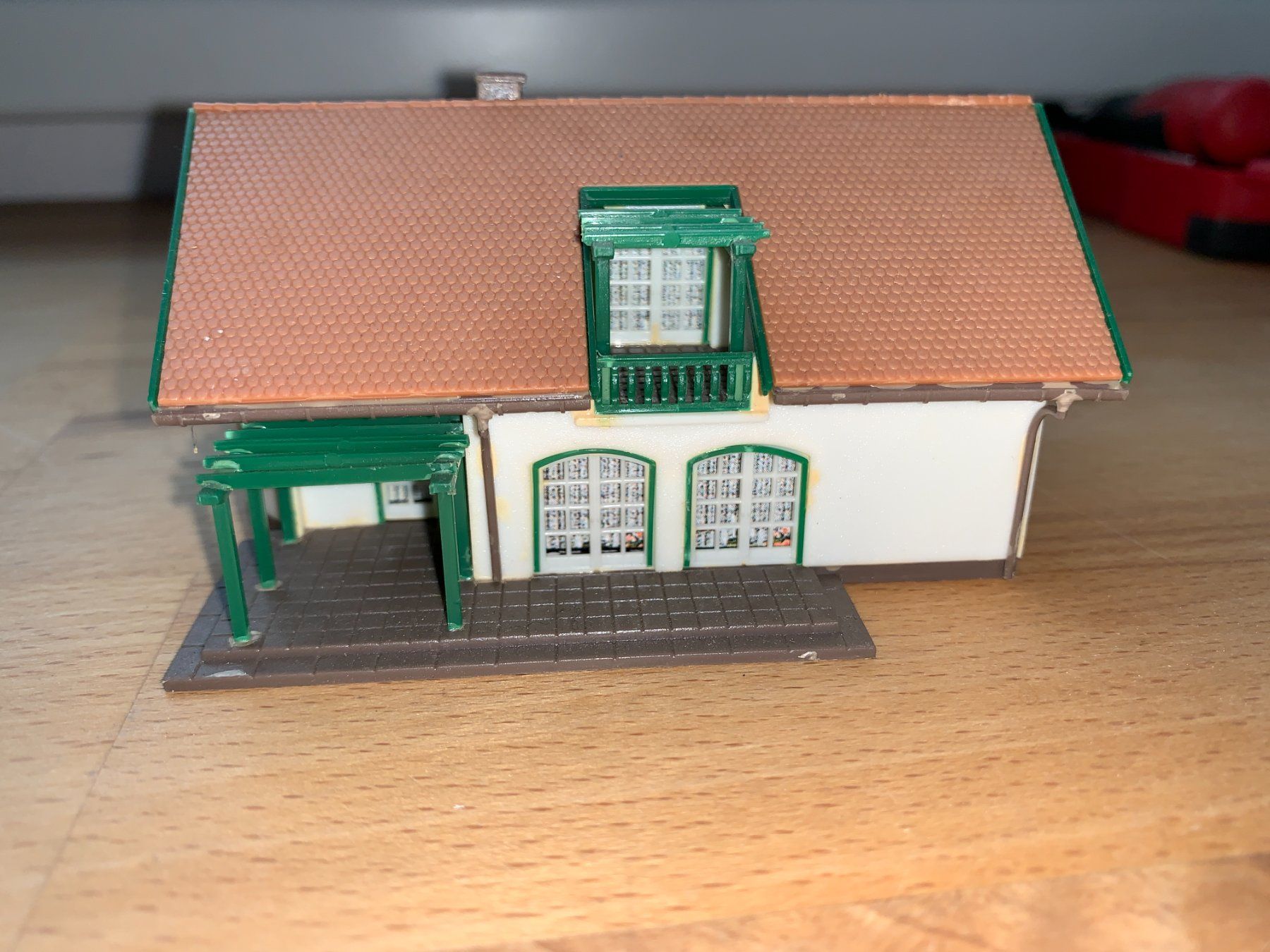 Modellini di ferrovie: Haus mit Erker und Pergola – Usato da Belp venduto da capowiga 2
