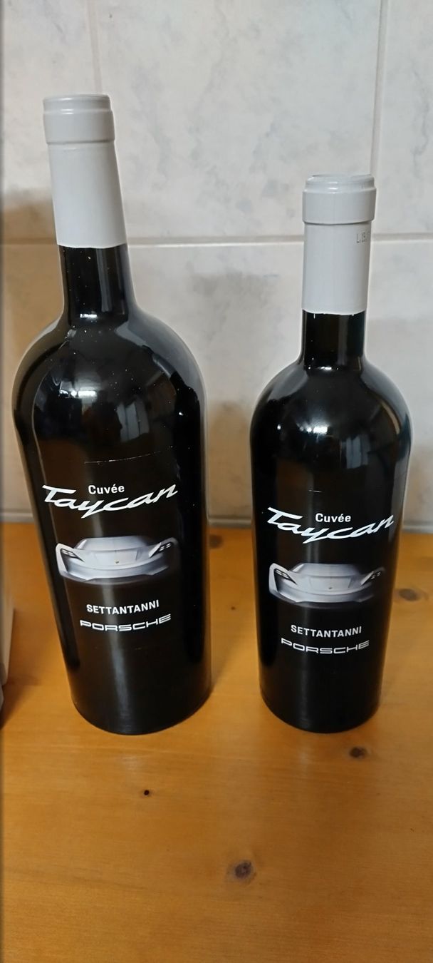 Wein: Porsche Taygan, Wein – Gebraucht aus Rothrist von Sheriff94 1