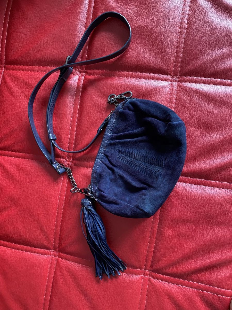 Becksöndergaard Borse da donna: Dunkelblaue Wildleder Handtasche von Beck Söndergaard – Nuovo (secondo la descrizione) da Bern venduto da OnlineVerkauf888