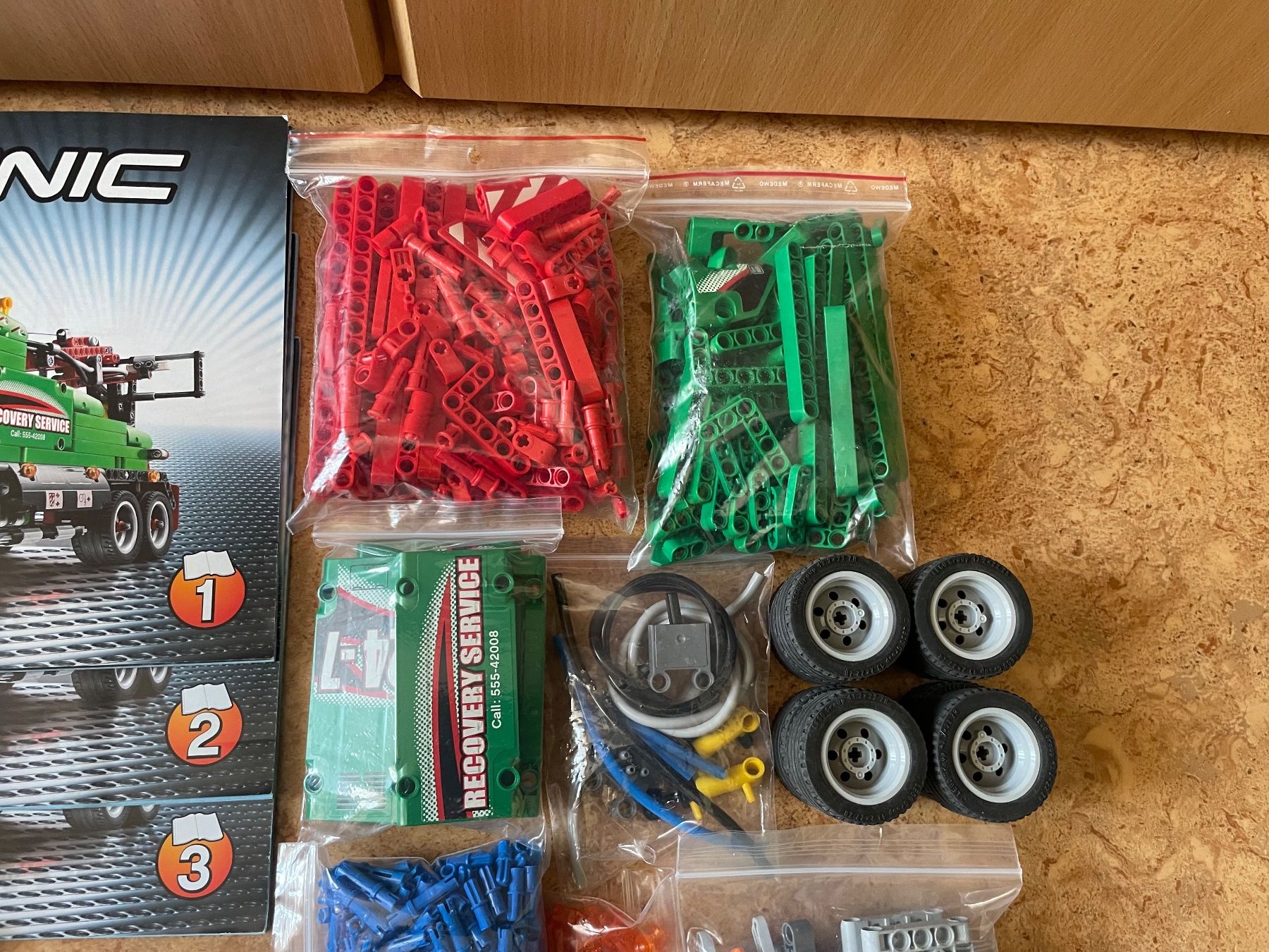 Lego Kit di costruzioni: LEGO Technic 42008 Abschlepptruck – Usato da Airolo venduto da Bagaion99 2