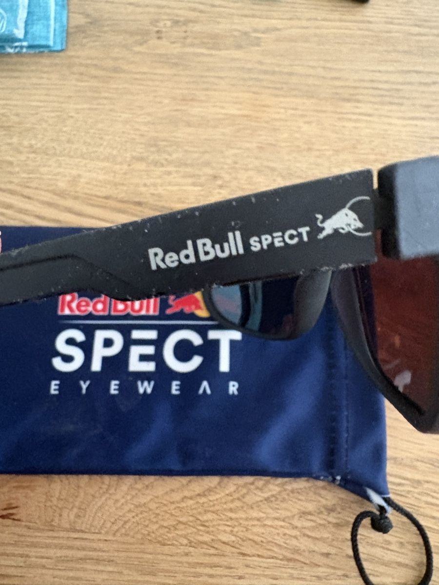 Red Bull Occhiali & Lenti: Red Bull Spect Brille – Difettoso da Winterthur venduto da Teflonbrauer 3
