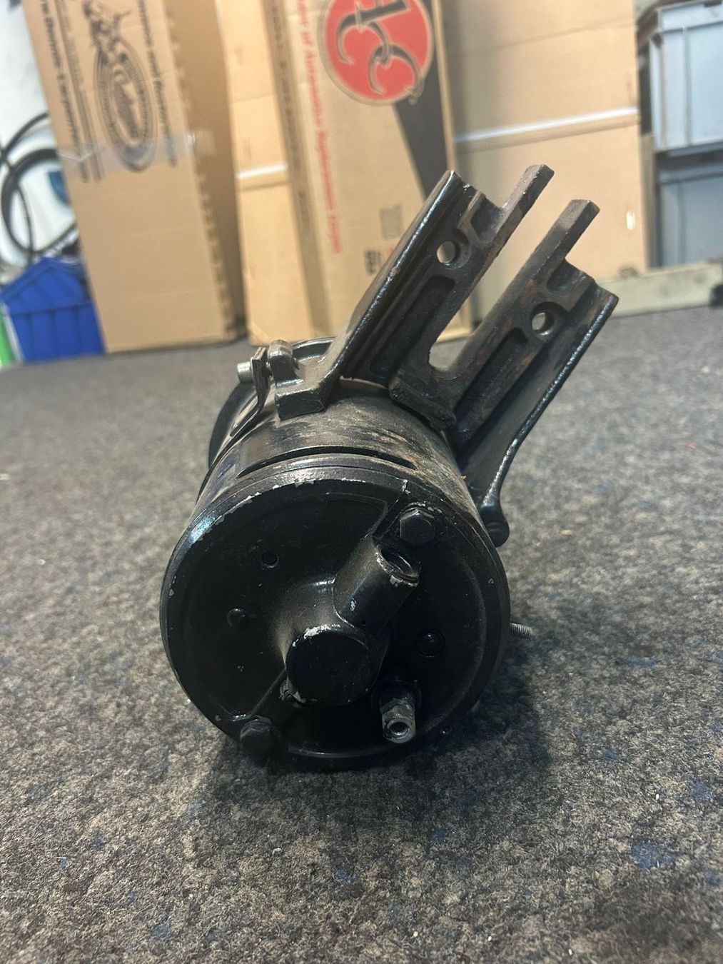Alle Autoersatzteile: Lichtmaschine 6V Ford Flathead V8 mit Halter – Gebraucht aus Niederdorf von St170 3
