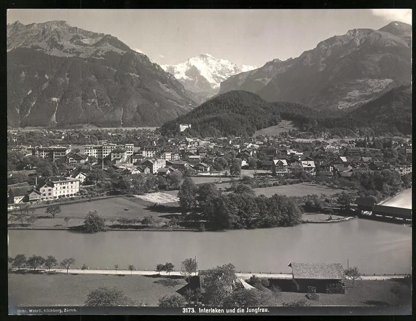 Fotografie &  Plakate: Fotografie Interlaken, Stadtansicht mit  – Gebraucht aus Berlin von bartko-reher