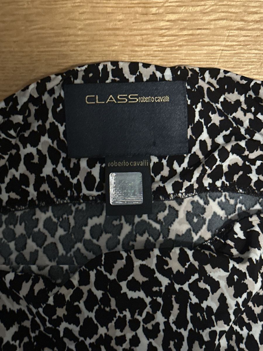 Roberto Cavalli Top: Roberto Cavalli Top, EU 34, Leopardenmuster – Usato da Neuenegg venduto da kar_smg9 2