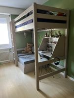 Hochbett mit Schreibtisch und Bettsofa hellgrau