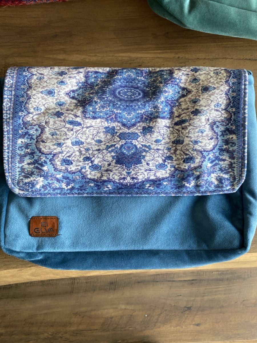 Taschen für Damen: Damen Handtaschen 34 B / 28 H cm – Neu und originalverpackt aus Bülach von Nasser2008 2