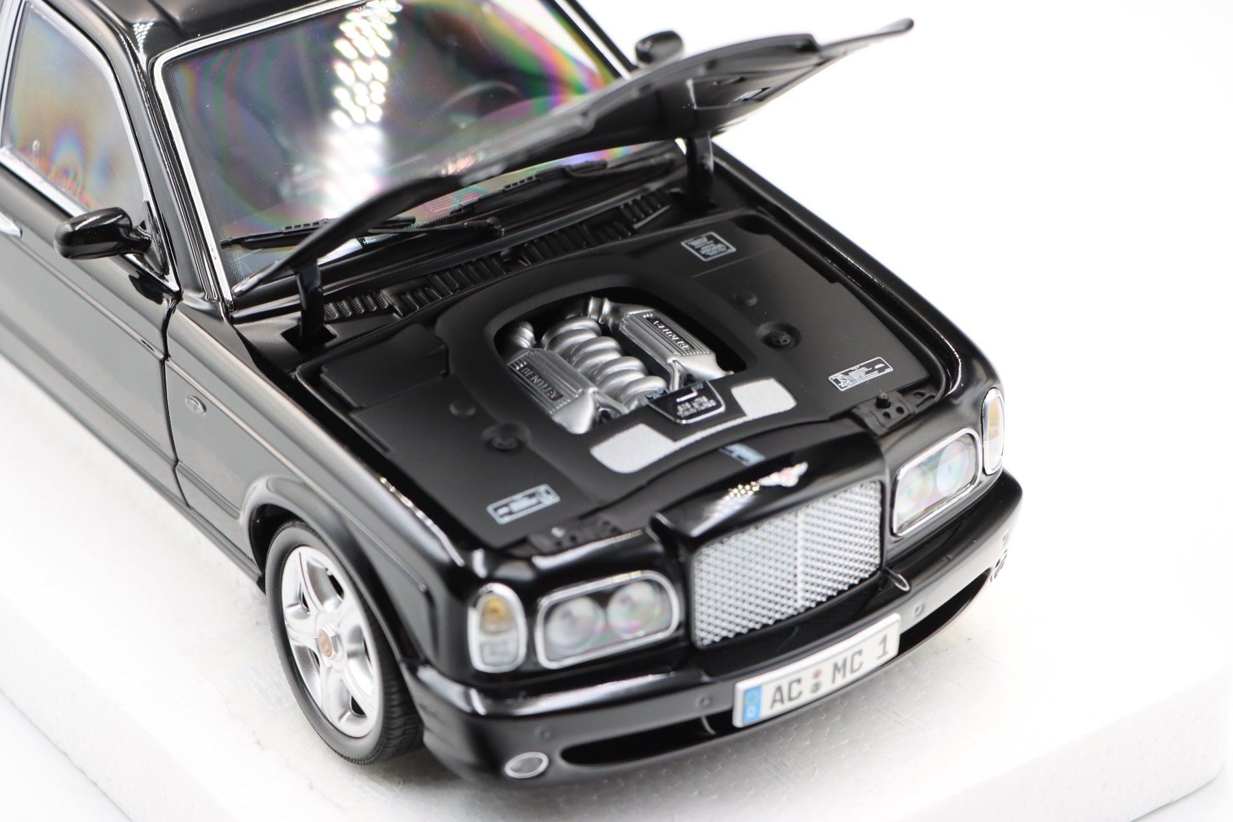 Bentley Modellini d'auto: Bentley Arnage R 2002 1:18 Minichamps – Nuovo (secondo la descrizione) da Bühl b.Aarberg venduto da modelldiecast 7
