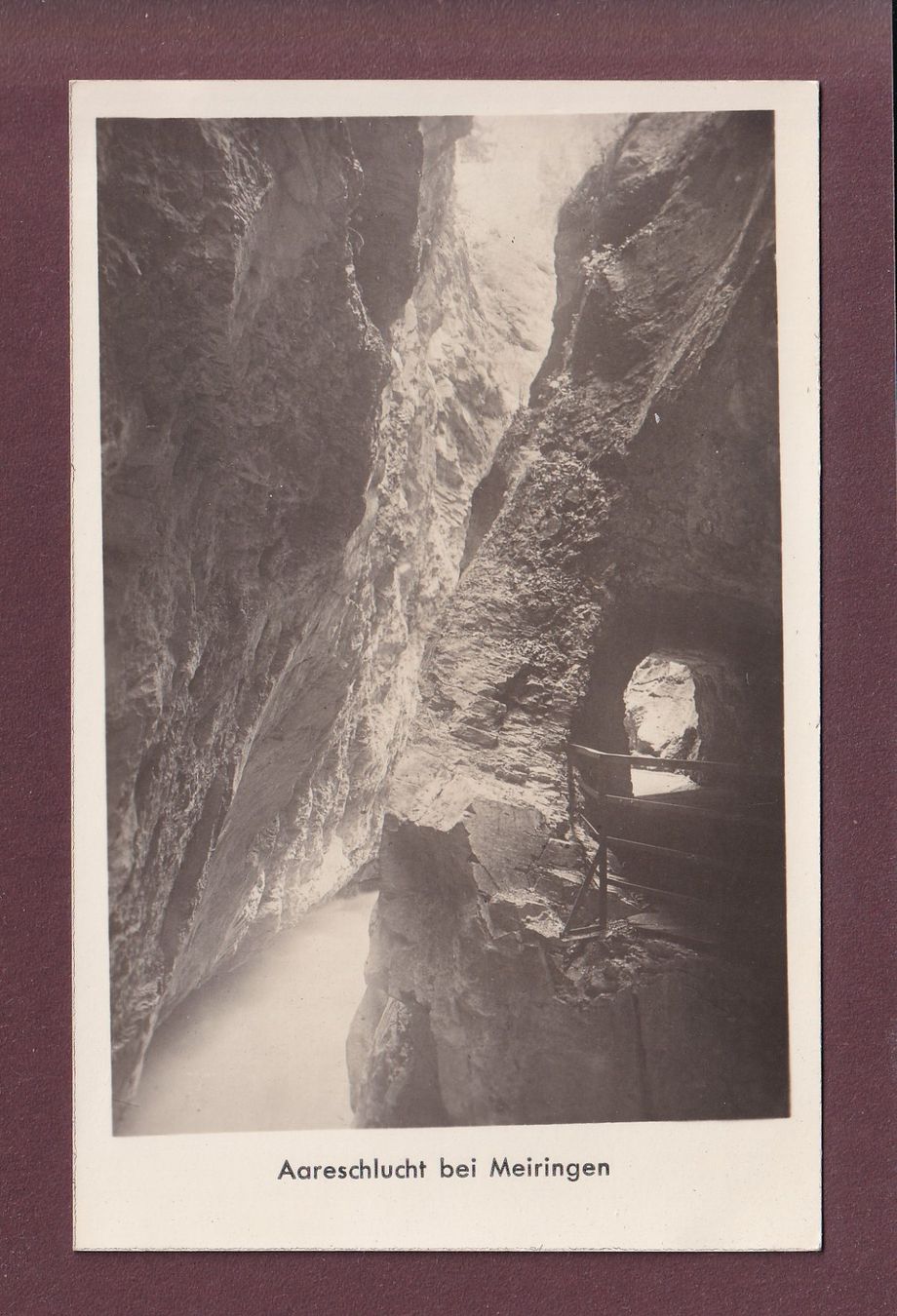 Cartoline postali: AARESCHLUCHT bei Meiringen – Usato da Pully venduto da nicecards