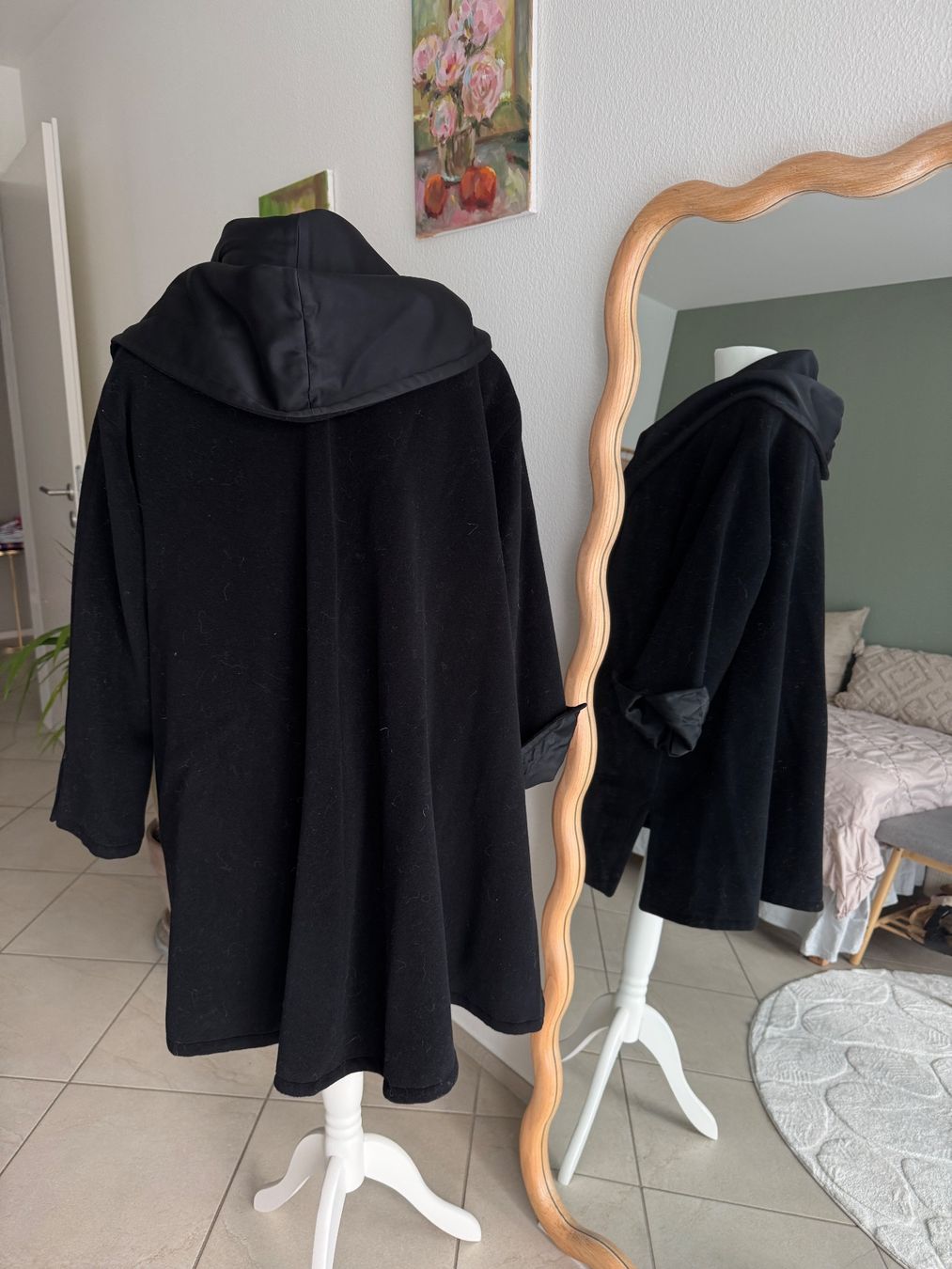 Mäntel: Schwarzer Mantel mit Knebelverschluss – Gebraucht aus Muttenz von einfach-schoen 3