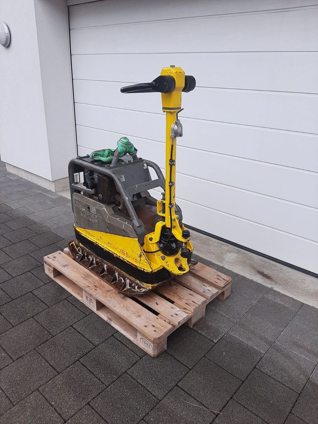Wacker Neuson Tutte le macchine: Vibroplatte Rüttelplatte Wacker Neuson Hatz DIesel – Usato da Rain venduto da Kleinmoto 1