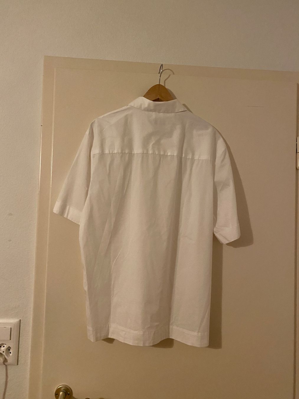 Zara Camicette: Zara Bluse weiss L relaxed fit – Nuovo (secondo la descrizione) da Zürich venduto da Wim-Broccoli 1