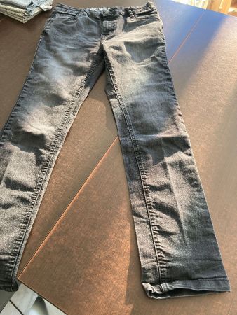 Jeans garçons taille 14ans