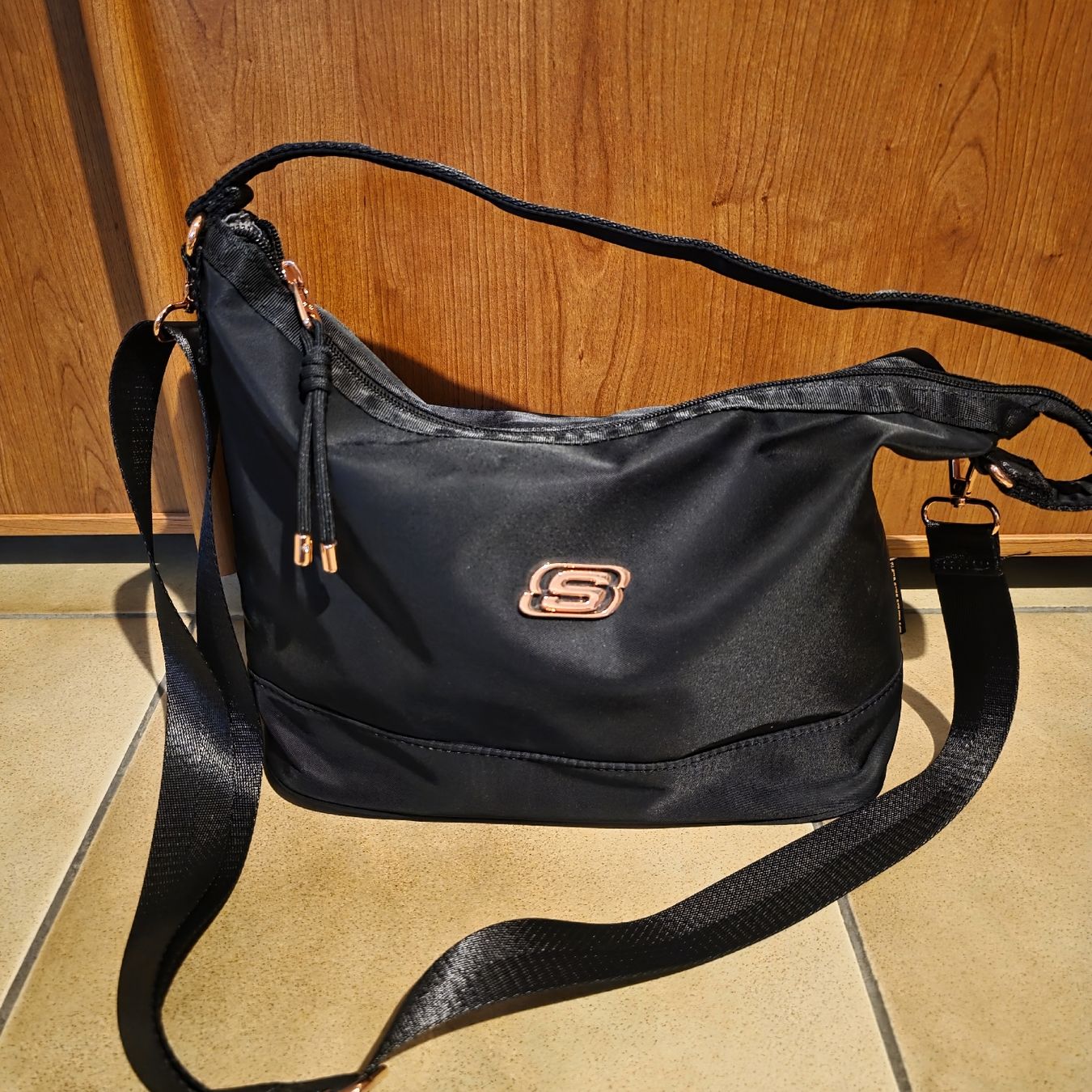 Skechers Borse da donna: Borsa tracolla Skechers nera  – Nuovo (secondo la descrizione) da Rancate venduto da sarah357