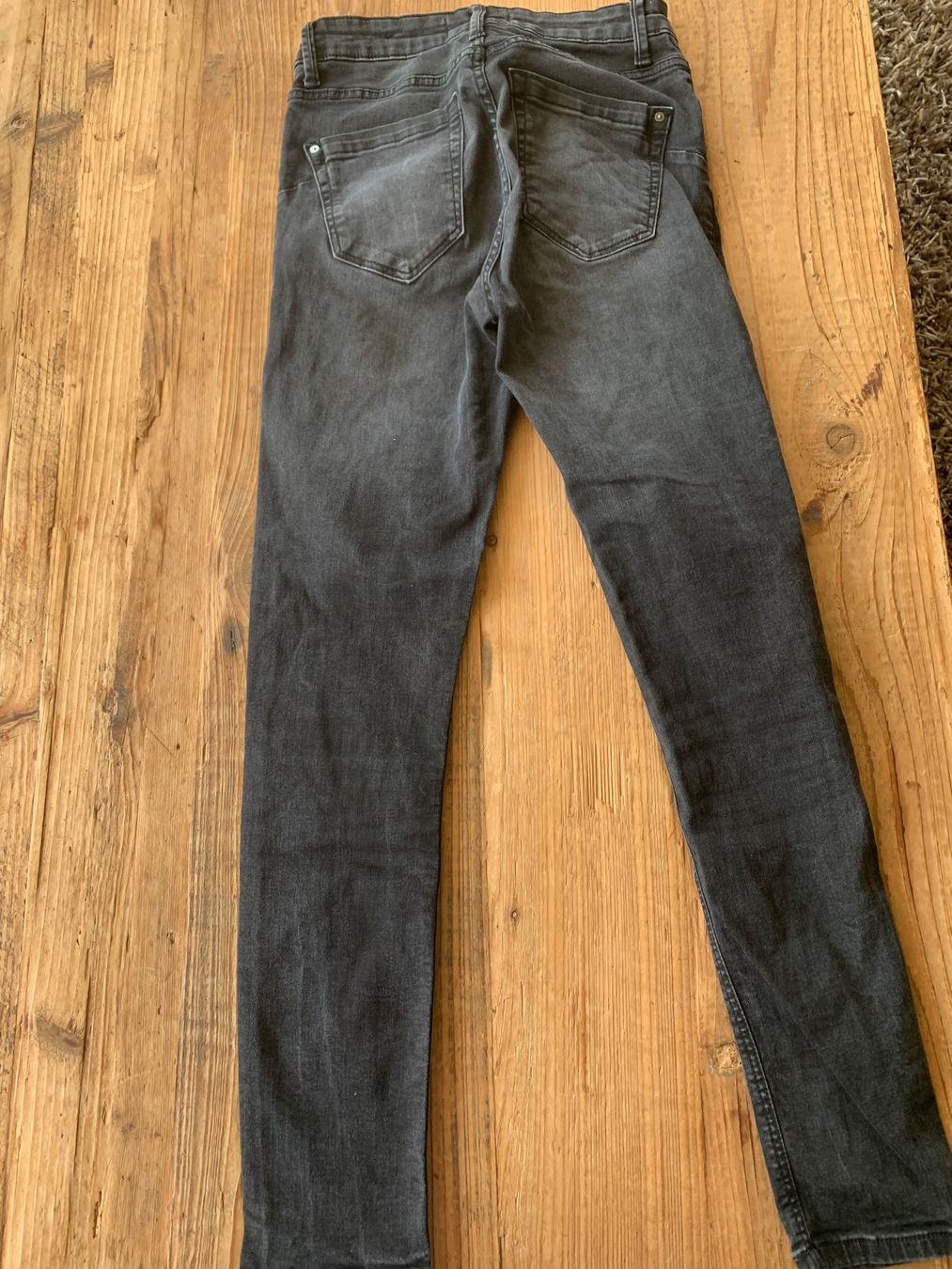 Mango Jeans: Mango Jeans schwarz Gr. 36 – Usato da Kirchdorf AG venduto da coco123 1