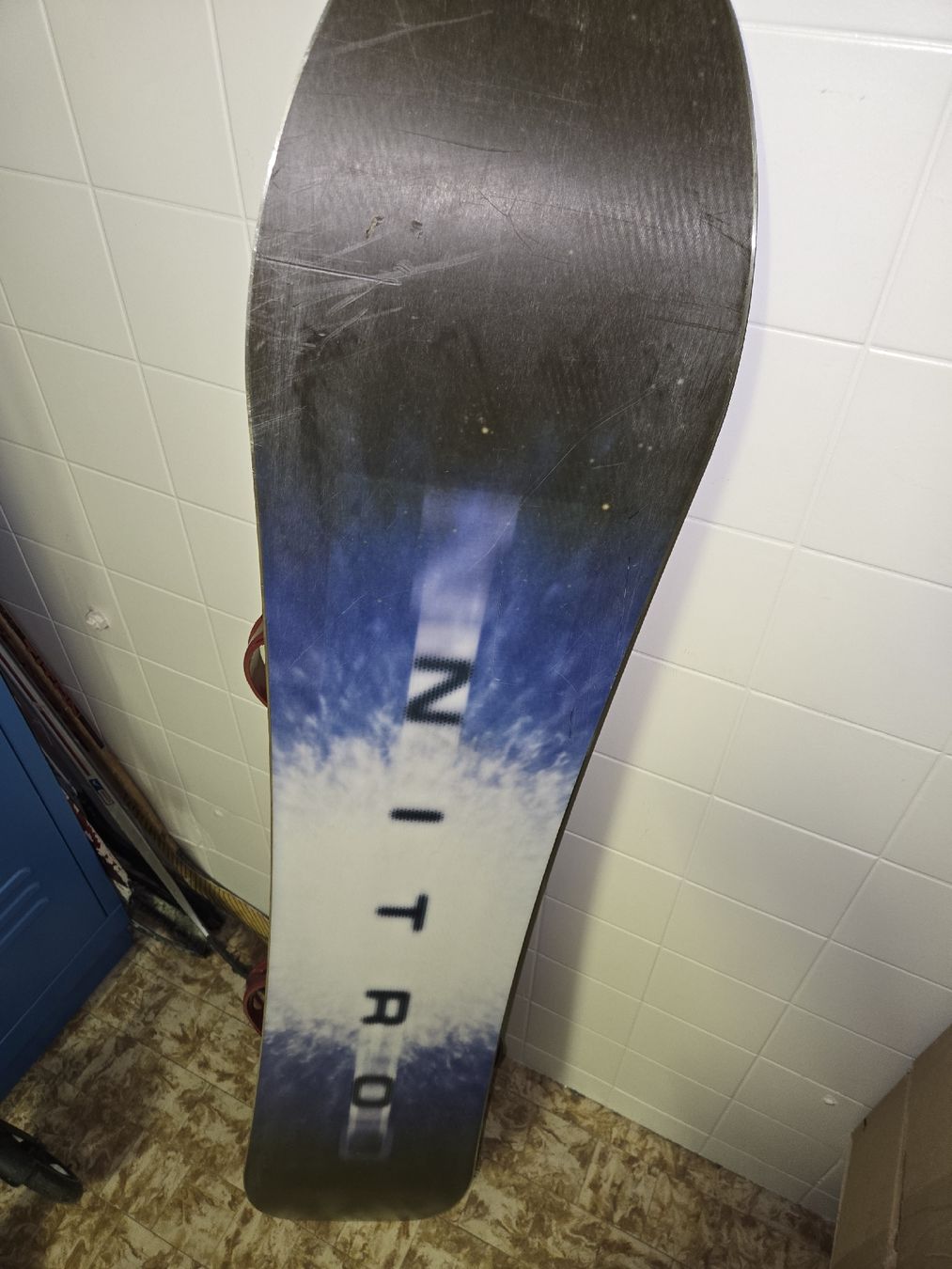 Snowboard Nitro Board: Nitro Santoku Snowboard 156cm – Usato da Arosa venduto da jul_7mh5 2