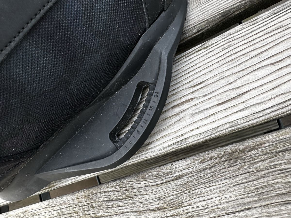 Ronix Surfboards & Schwimmbrette: Wakesurfschuhe – Gebraucht aus Zürich von yayaa 4