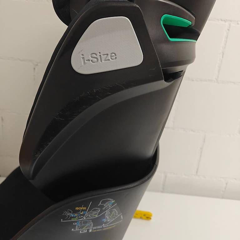 Maxi-Cosi Seggiolini per auto: Maxi-Cosi Kindersitz Kore Pro - graphite – Usato da Birmenstorf AG venduto da mkunac 3