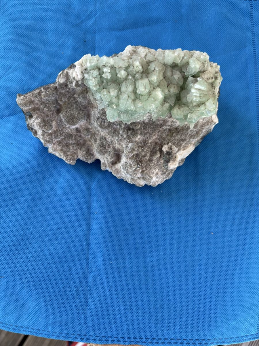 Minerali & Pietre curative: Fluorapophylit Kashmir Mountains – Usato da Ballwil venduto da Buggy20 4