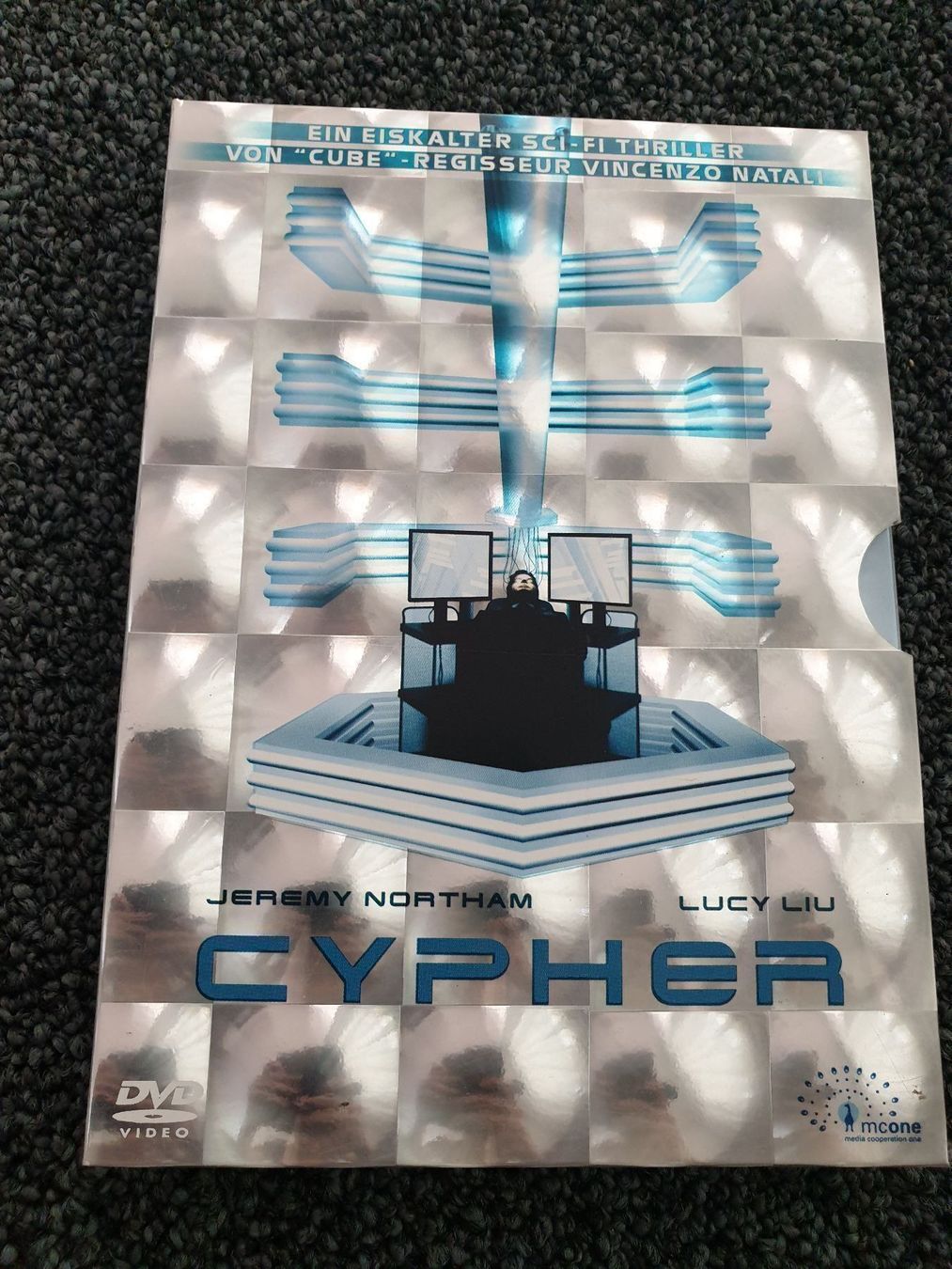 Tutti i DVDs: CYPHER (3504) – Usato da Ruswil venduto da Ruck.Zuck.