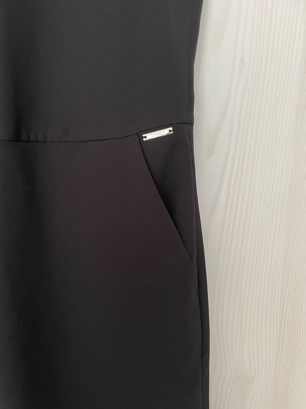 Liu Jo Tute: Jumpsuit Liu Jo neu! – Nuovo (secondo la descrizione) da Unteriberg venduto da fae_2gz2 4