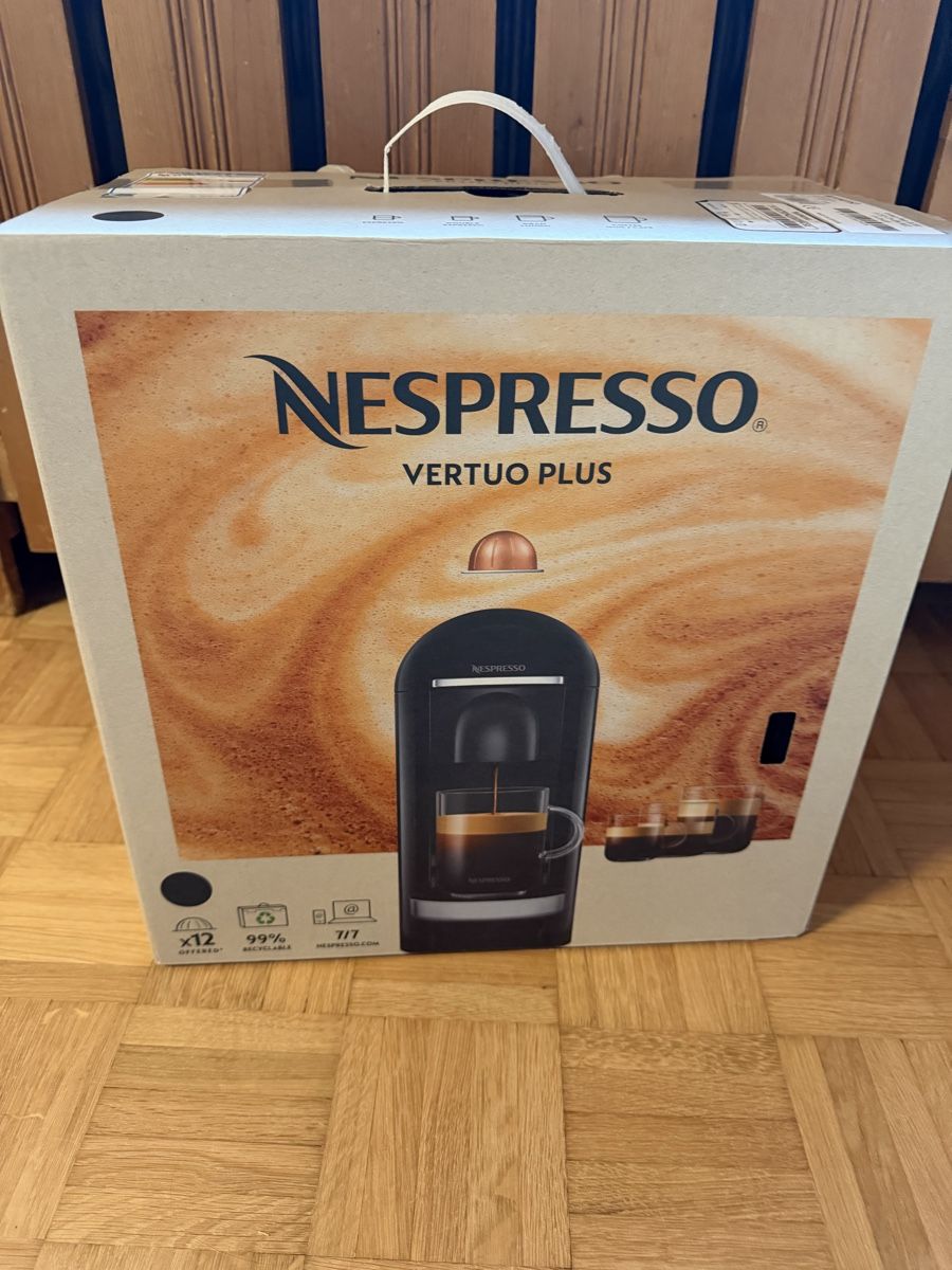 Nespresso Kaffeemaschinen & Espressomaschinen: Nespresso Vertuo Plus Coffee Machine Black – Gebraucht aus Steinhausen von phocea10 2