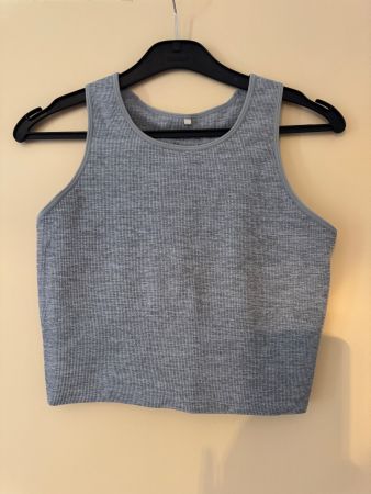 H&M move top M