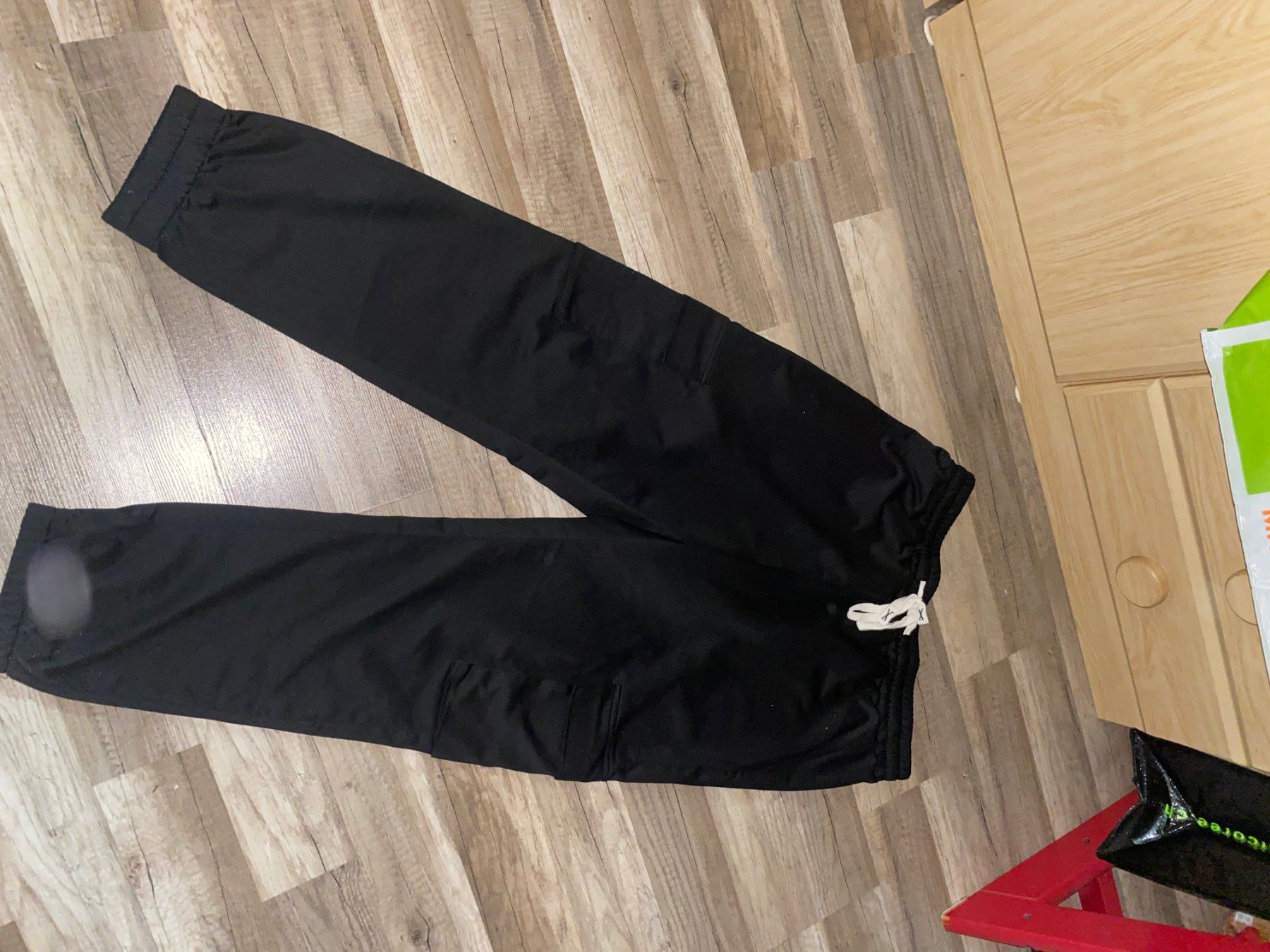 Pantalons: Cargo-Style Trainerhose schwarz Grösse XL – D'occasion à Allenwinden par Obalu 2