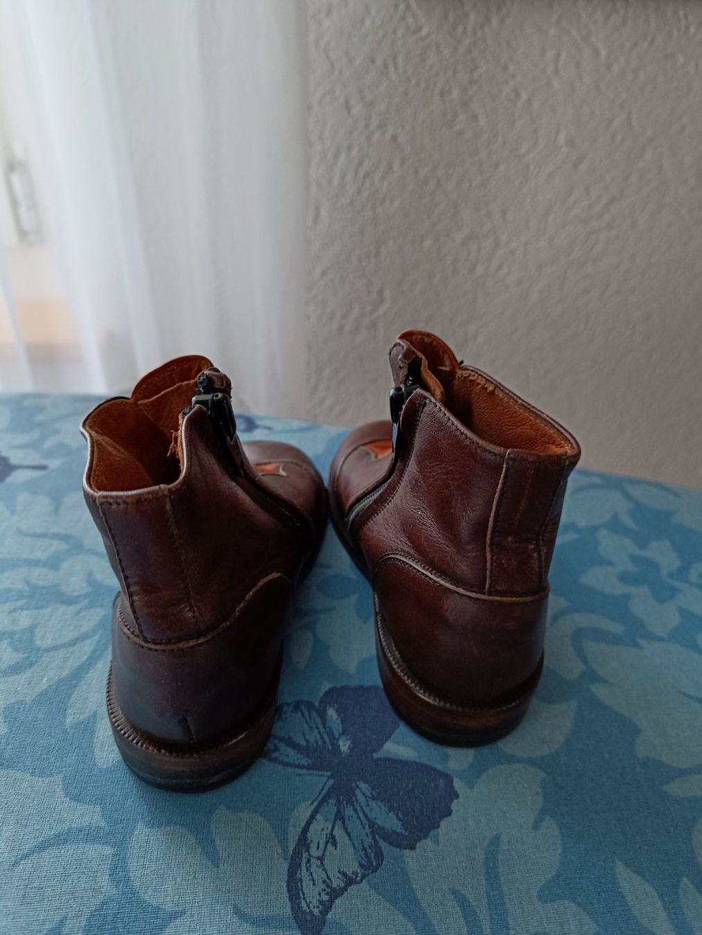 Scarpe per ragazzi: Stiefelette – Usato da Schwyz venduto da Francesca54 2