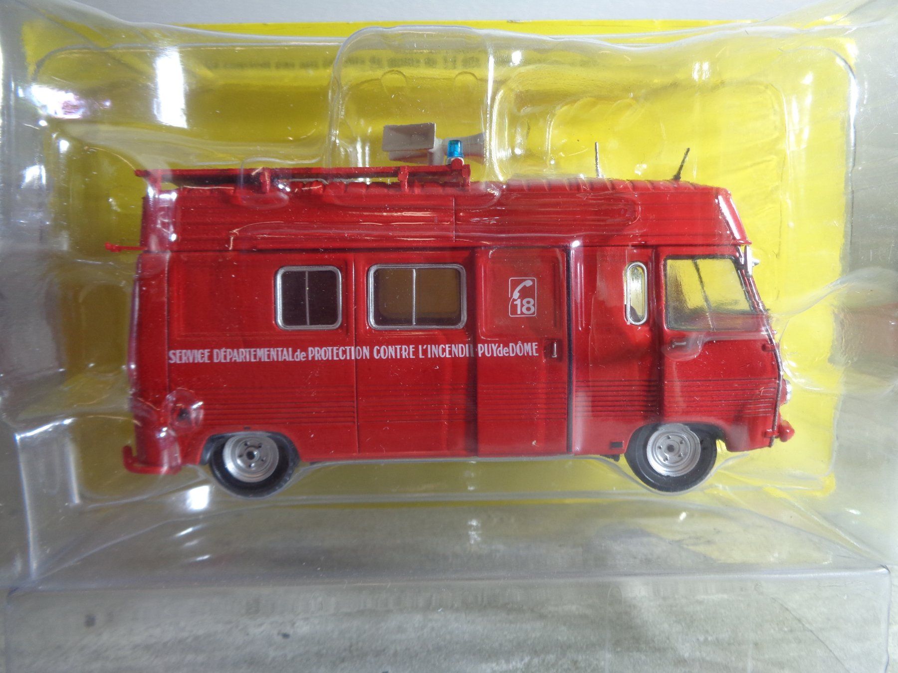 Peugeot Modellini d'auto: Hachette 1:43 Pompier Peugeot J7 – Nuovo e nell'imballaggio originale da Reconvilier venduto da rallycar 1