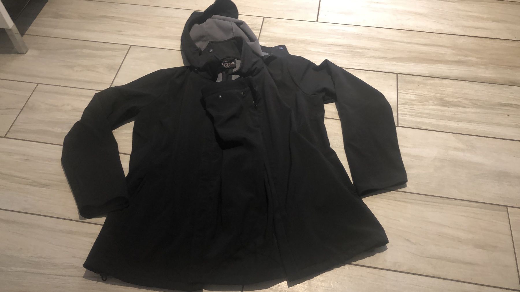 Giacche: Mama/Baby Regenjacke/Poncho Gr XL – Usato da Gelterkinden venduto da ale_yrh7 1