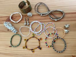 Lot Schmuck Konvolut Armbänder Ketten Ringe gemischt