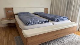 Bett- Anlage 180cm  x 200cm INKL. Lattenrost UND Matratze