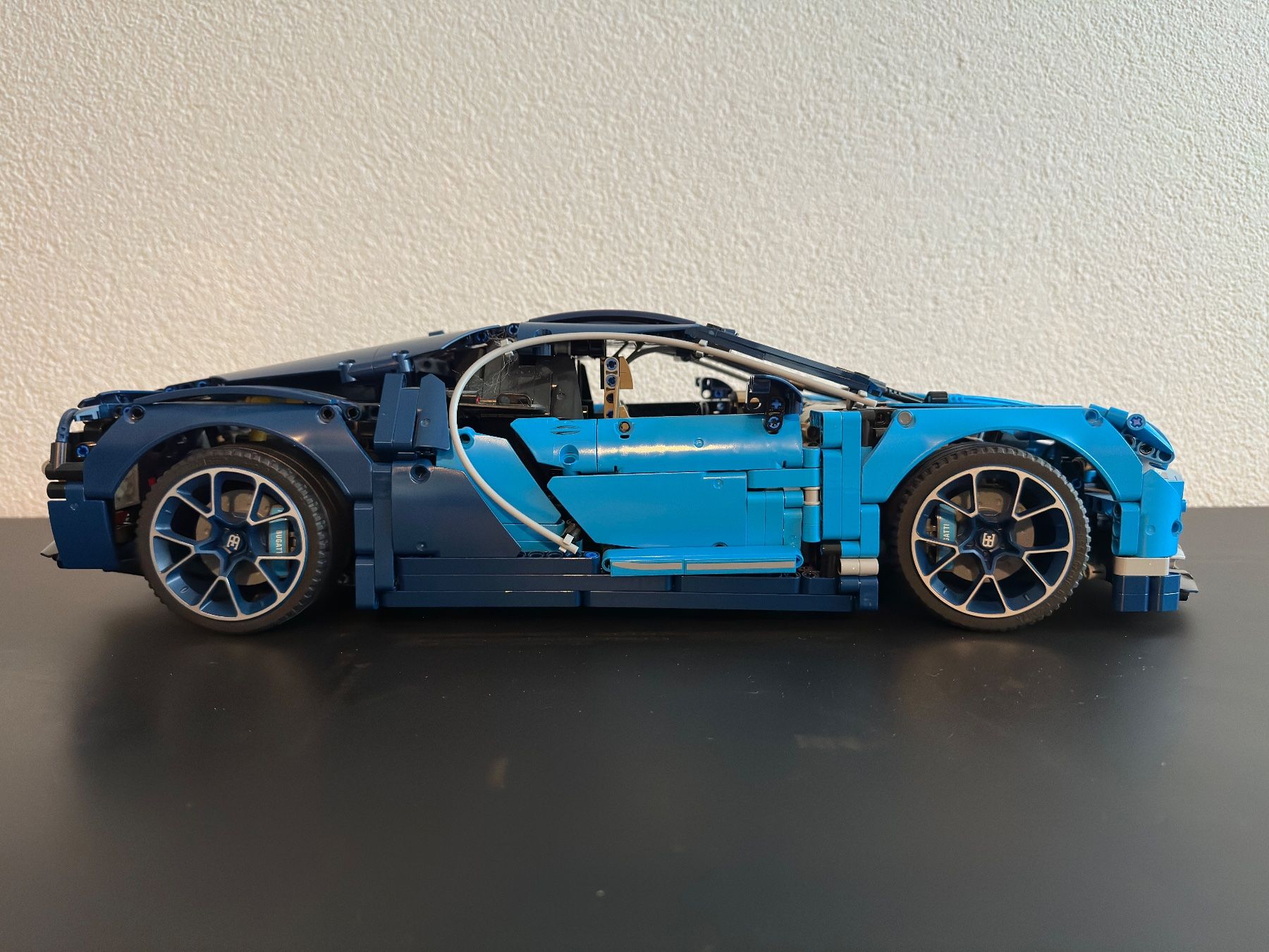 Lego Jeux de construction: LEGO Technic Bugatti Chiron - Set 42083 – D'occasion à Hittnau par LiLRabBbit 6