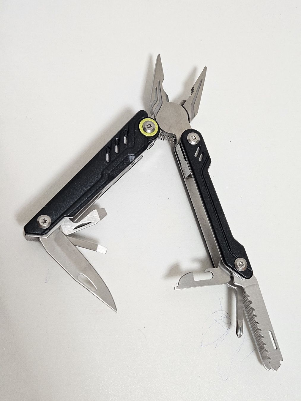 Tous les outils: Multitool Rewind mit Etui schwarz  – D'occasion à Schlieren par Bestleo 1