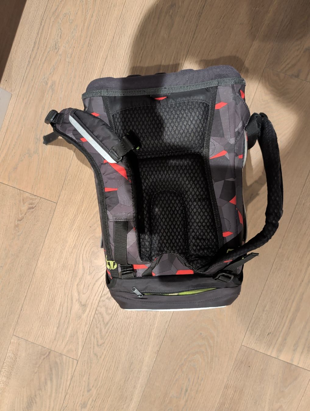 Kindertaschen: Schulranzen Step by Step grau rot gemustert gebraucht  – Gebraucht aus Unterengstringen von MrBruno81 2