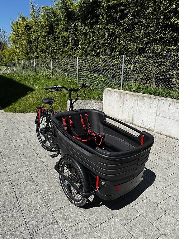 Batavus Velos: Cargovelo fast neu für zwei Kinder – Gebraucht aus arbon von Fullpull11