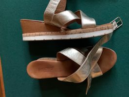 INUOVO CITY Sandalen mit Plateau Größe 41 Material: Leder