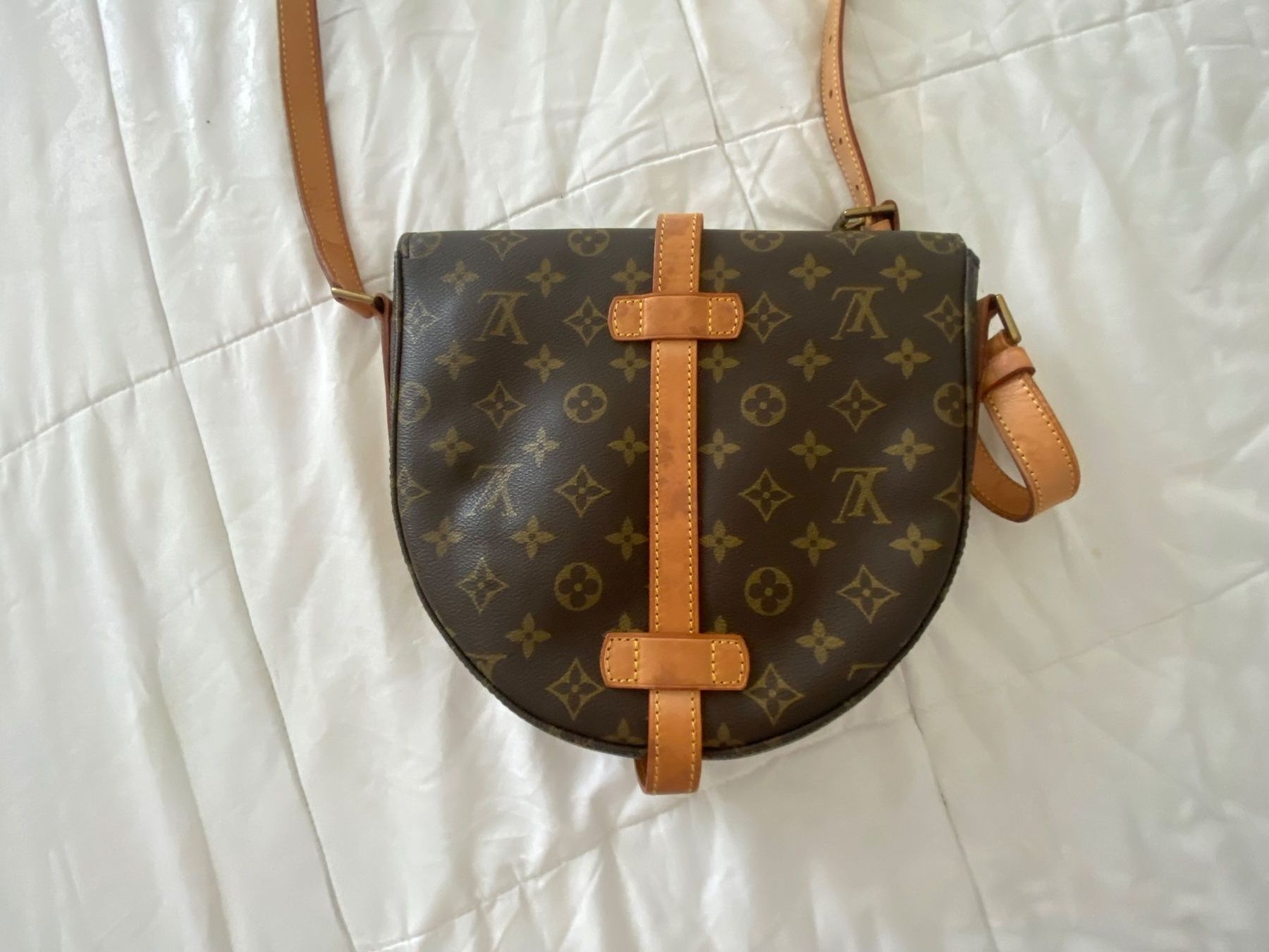 Louis Vuitton Taschen: Louis Vuitton Chantilly GM Monogram Canvas, 26x25cm – Neu (gemäss Beschreibung) aus Winkel von ferrari2022 2