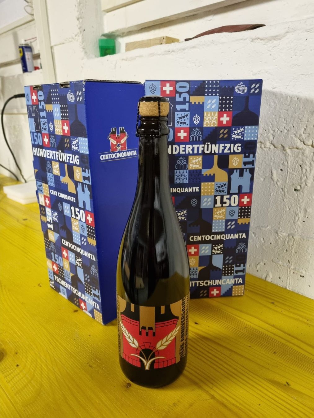 Feldschlösschen Altro in Stoviglie & Bicchieri: Jubiläumsflasche – Nuovo (secondo la descrizione) da Schwarzenburg venduto da coschu 4