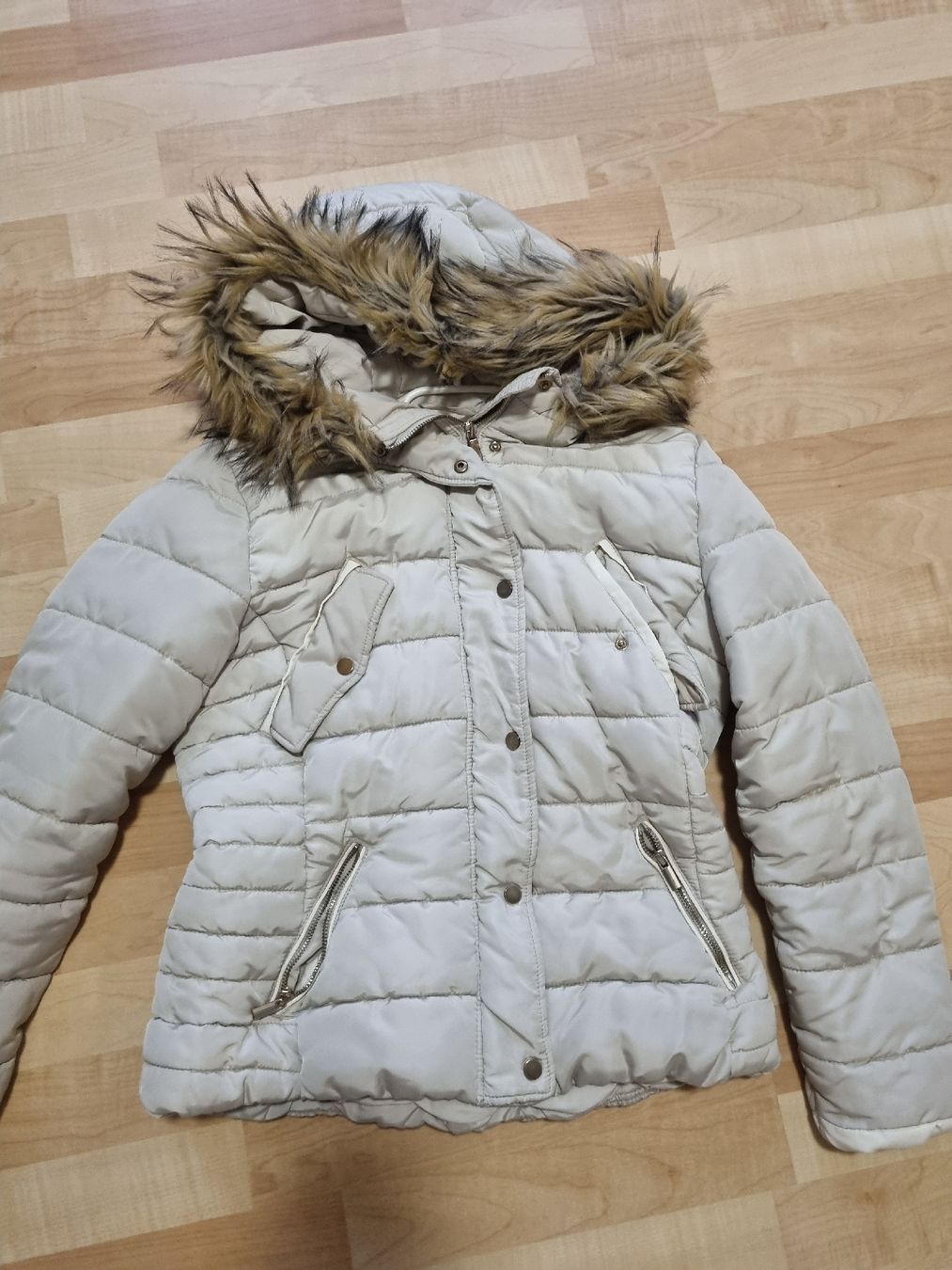 H&M Giacche: Winterjacke von H&M – Usato da Gunzgen venduto da Celine22