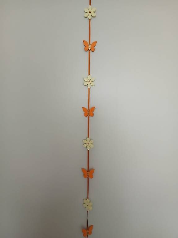 Tutte le decorazioni: Dekogirlande orange – Usato da Flawil venduto da August023