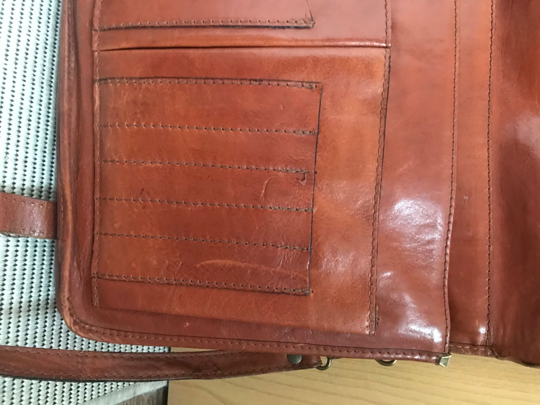 Valigie & Borse: I ponti porte-document vintage en cuir – Difettoso da Grimisuat venduto da eliseba88 4