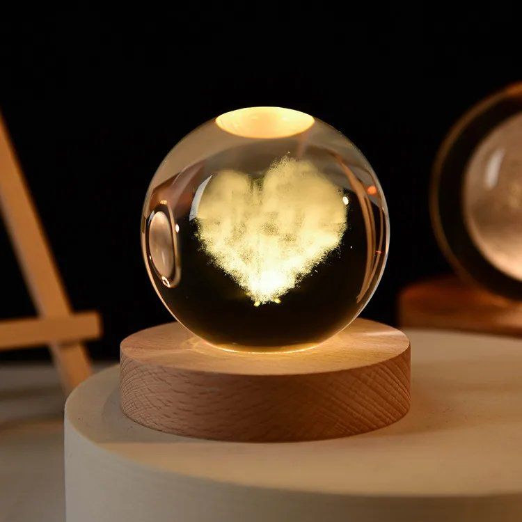 Lampen: Herz Gravierte Kristallkugel 60mm – Neu (gemäss Beschreibung) aus Uerkheim von Kaufoption