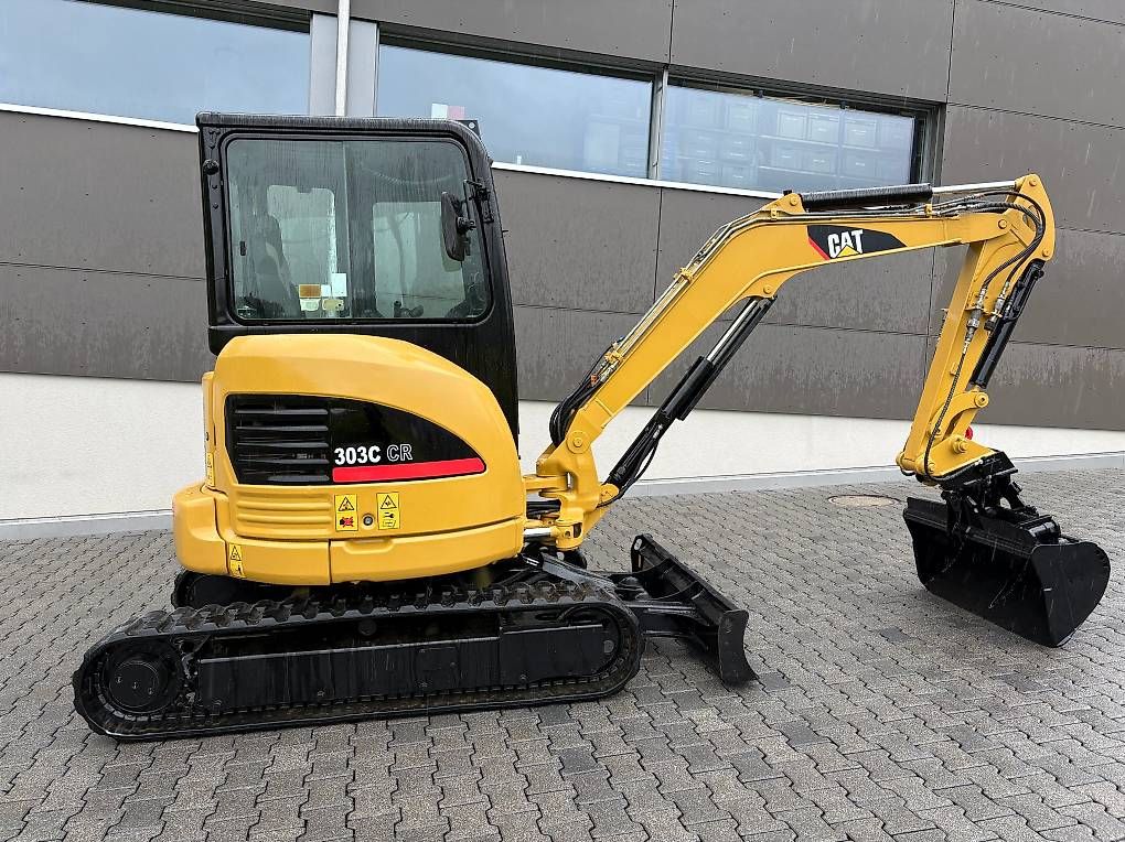 Caterpillar Escavatori: CAT 303C Bagger 3.5 To – Usato da Rothenthurm venduto da FHS6418 3