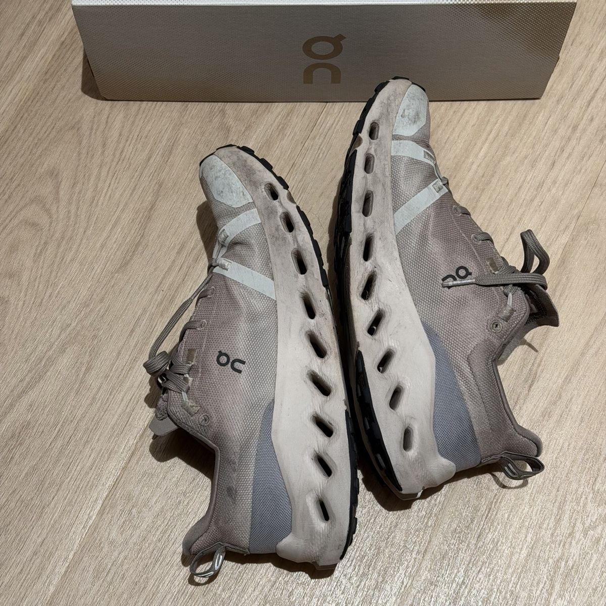 On Scarpe da donna: On Cloudsurfer Trail Waterproof rubber shoes – Usato da Lausanne venduto da its_zl9h 2