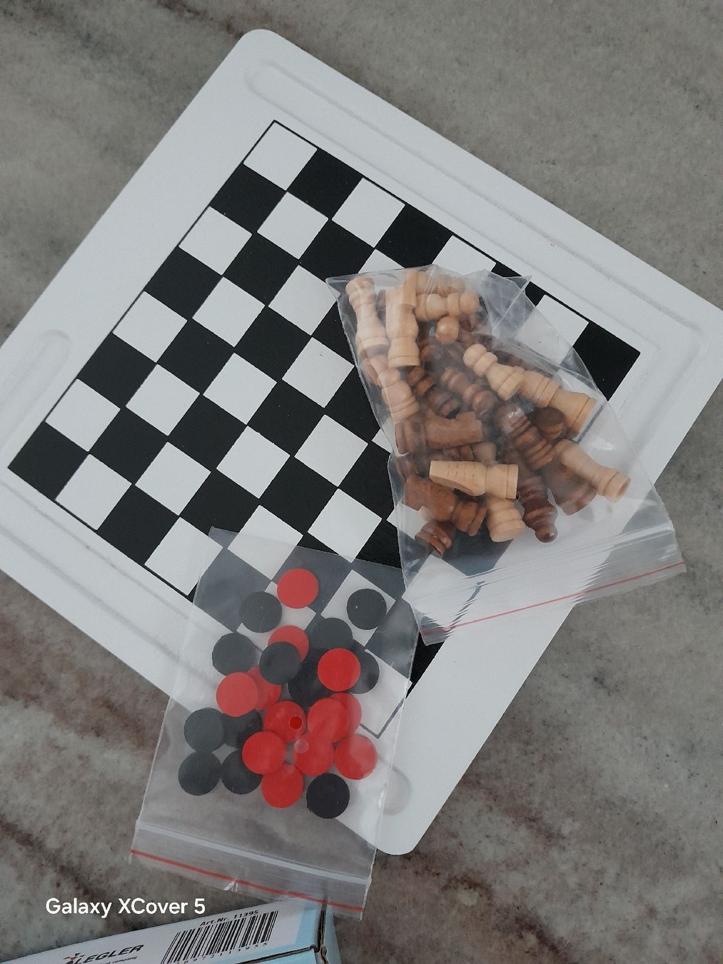 Giochi: Scacchi e Dama in legno Small Foot, gioco completo! – Nuovo e nell'imballaggio originale da Carena venduto da bdi_dz9m 1